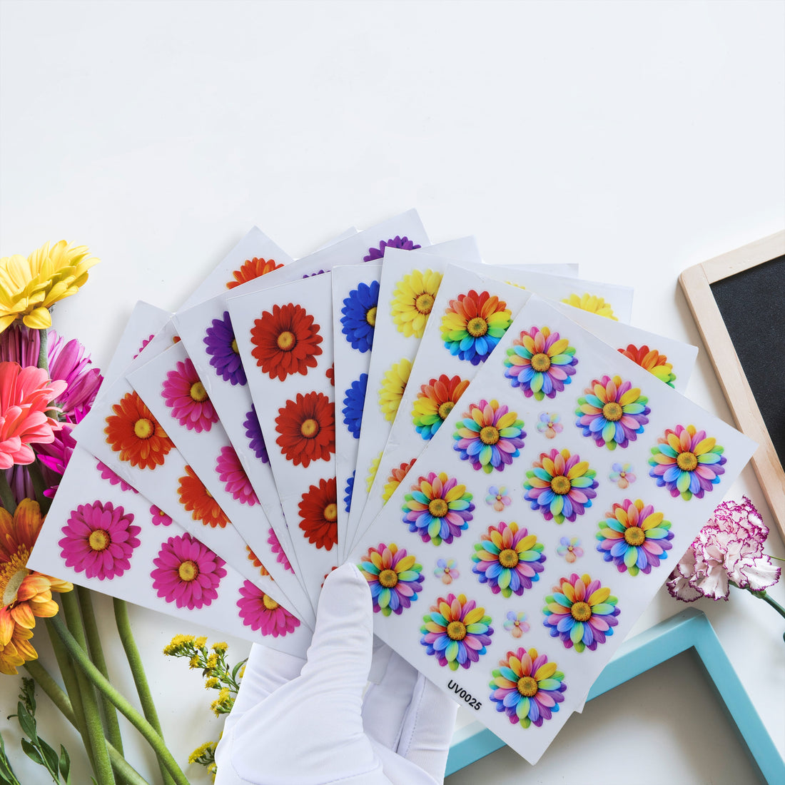 Crafteria Off White Daisy Flowers UV DTF Sticker
