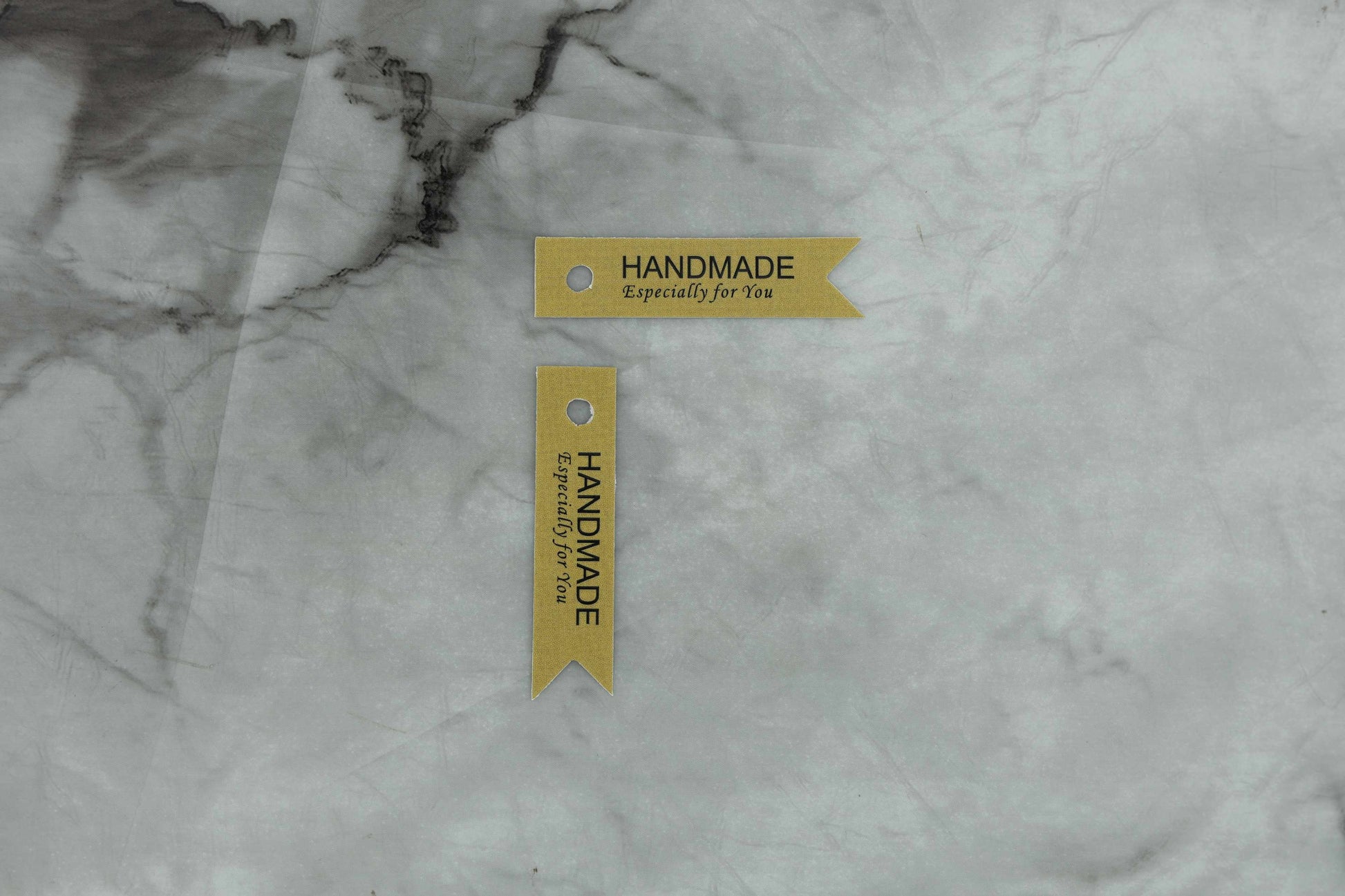 GENERIC Gold “Handmade – Especially For You” Ribbon-shaped Decorative Tags – Pack Of 100 Pieces